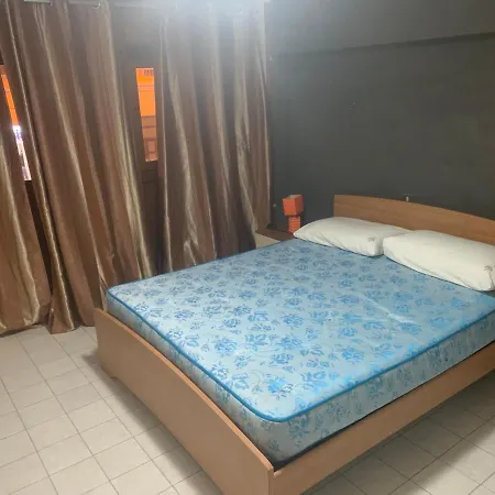 Doe Apartmán Pozzallo